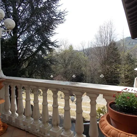 Antica Dimora Del Portico Alojamento de Acomodação e Pequeno-almoço Borgiallo