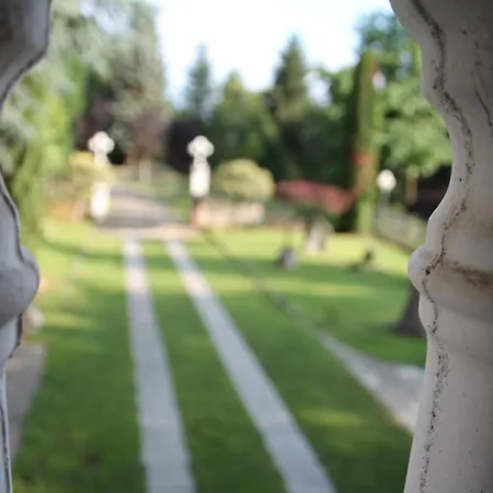 Antica Dimora Del Portico B&B Borgiallo