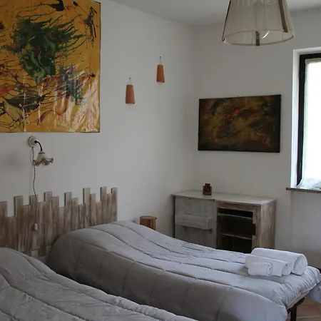 Antica Dimora Del Portico Alojamento de Acomodação e Pequeno-almoço Borgiallo